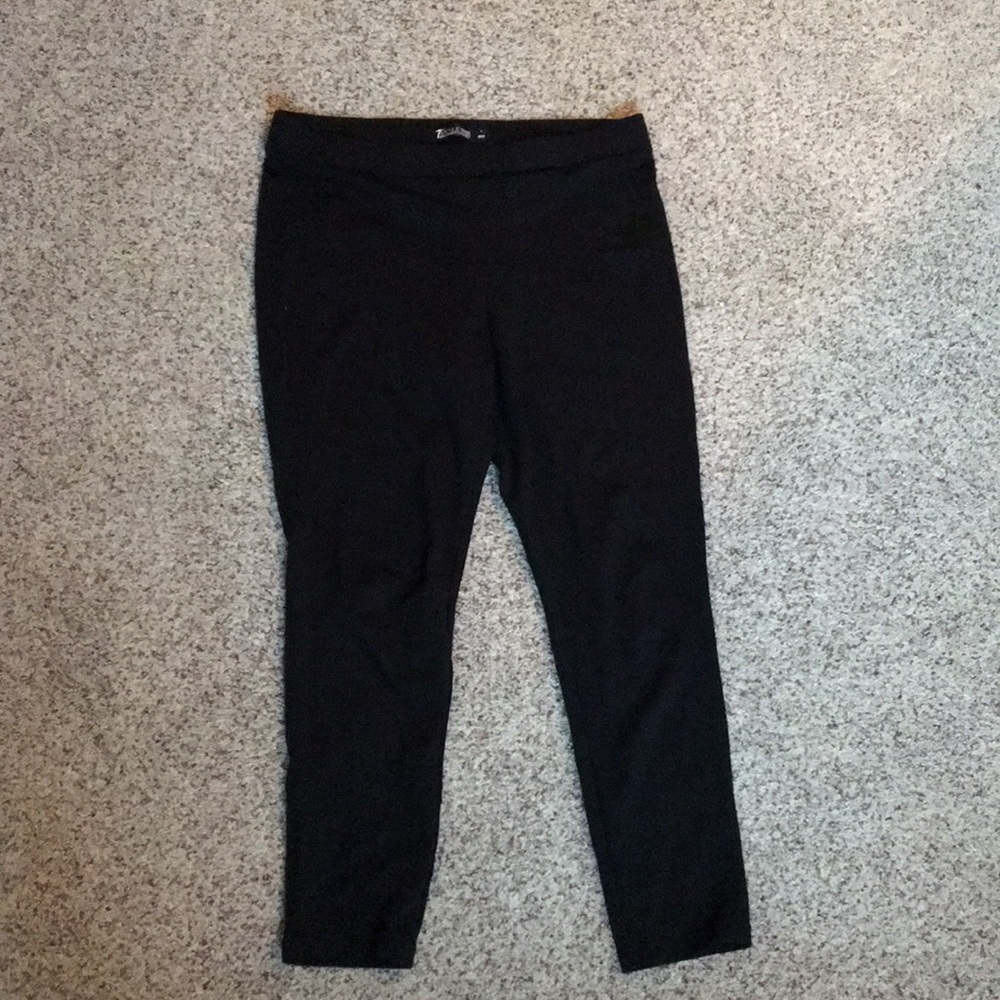 New York & Co. Size Large Black Ankle Leggings